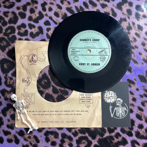 Kirby St. Romain – Summer's Comin' / Miss You So 7" Vinyl 45RPM - Pop Rock - HMV