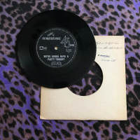 Little Pattie ‎– Pushin' A Good Thing Too Far 7" Vinyl EP 45 Vinyl - Surf - HMV