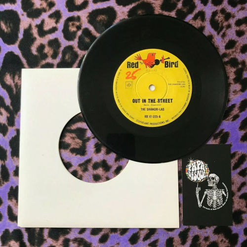 The Shangri-Las – Out In The Streets 7" Vinyl 45RPM - Pop Rock - Red Bird