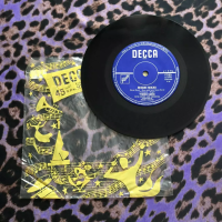 Yvonne Carré – Besame Mucho / Geisha Twist - 7" Vinyl 45RPM - Pop - Decca
