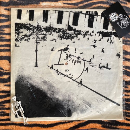 Laughing Hands – Ledge